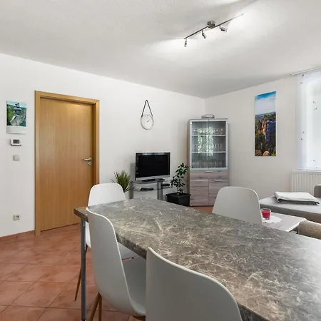 In Saxon With Terrace Апартаменты